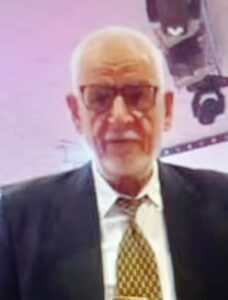 صورة الأستاذ محمود الصياد